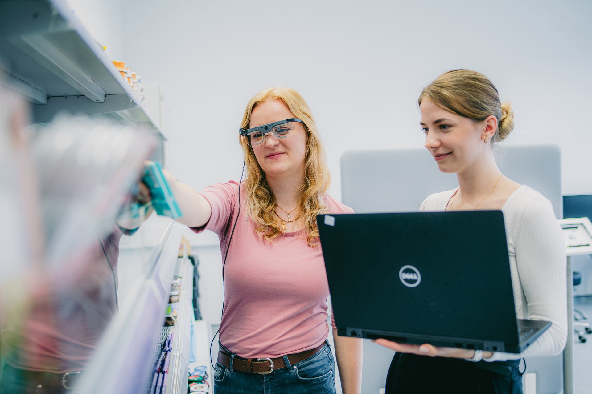Innenaufnahme Labor für exp. und emp. Markt- und Managementforschung
