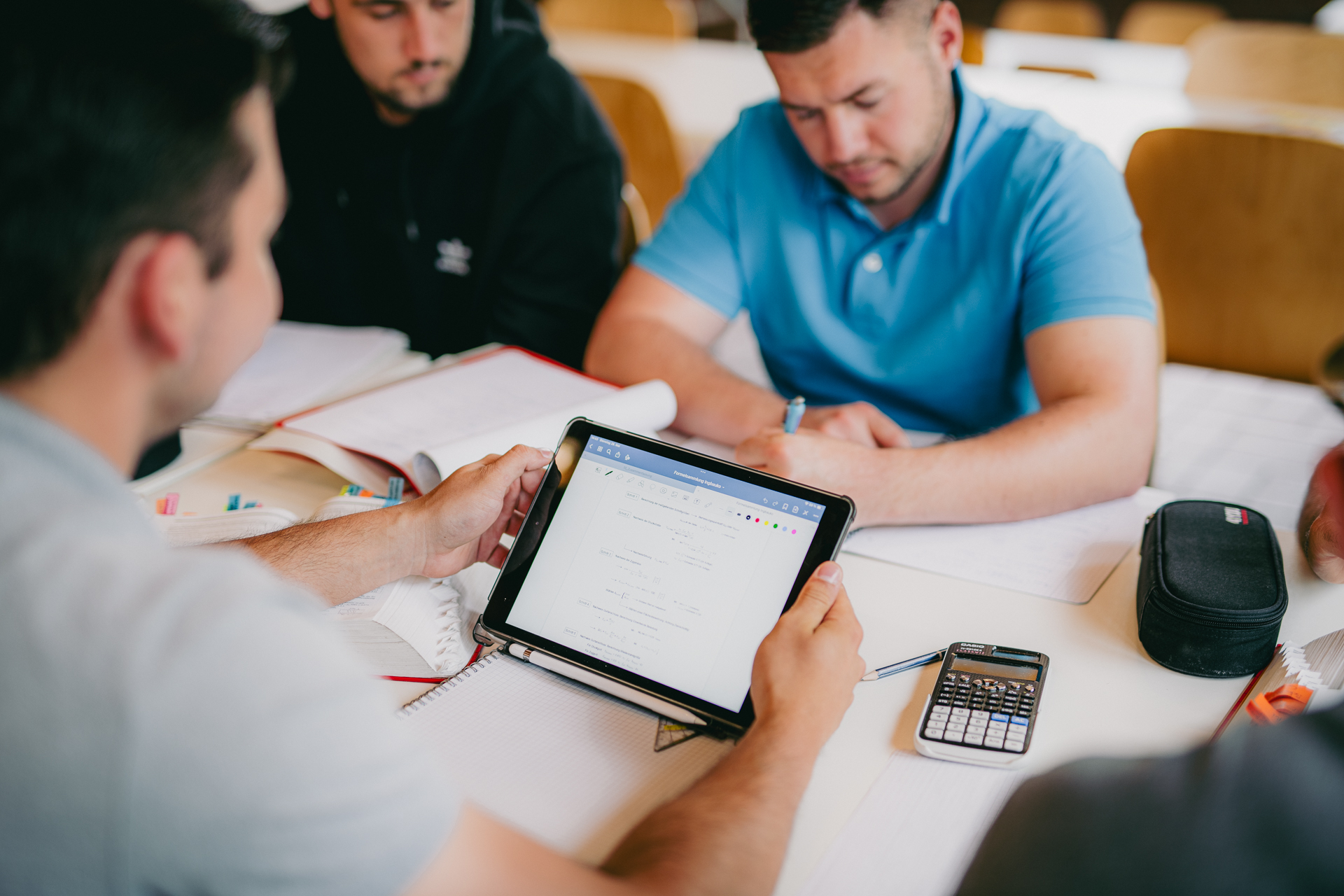 Weiterbildender Online-Masterstudiengang BWL