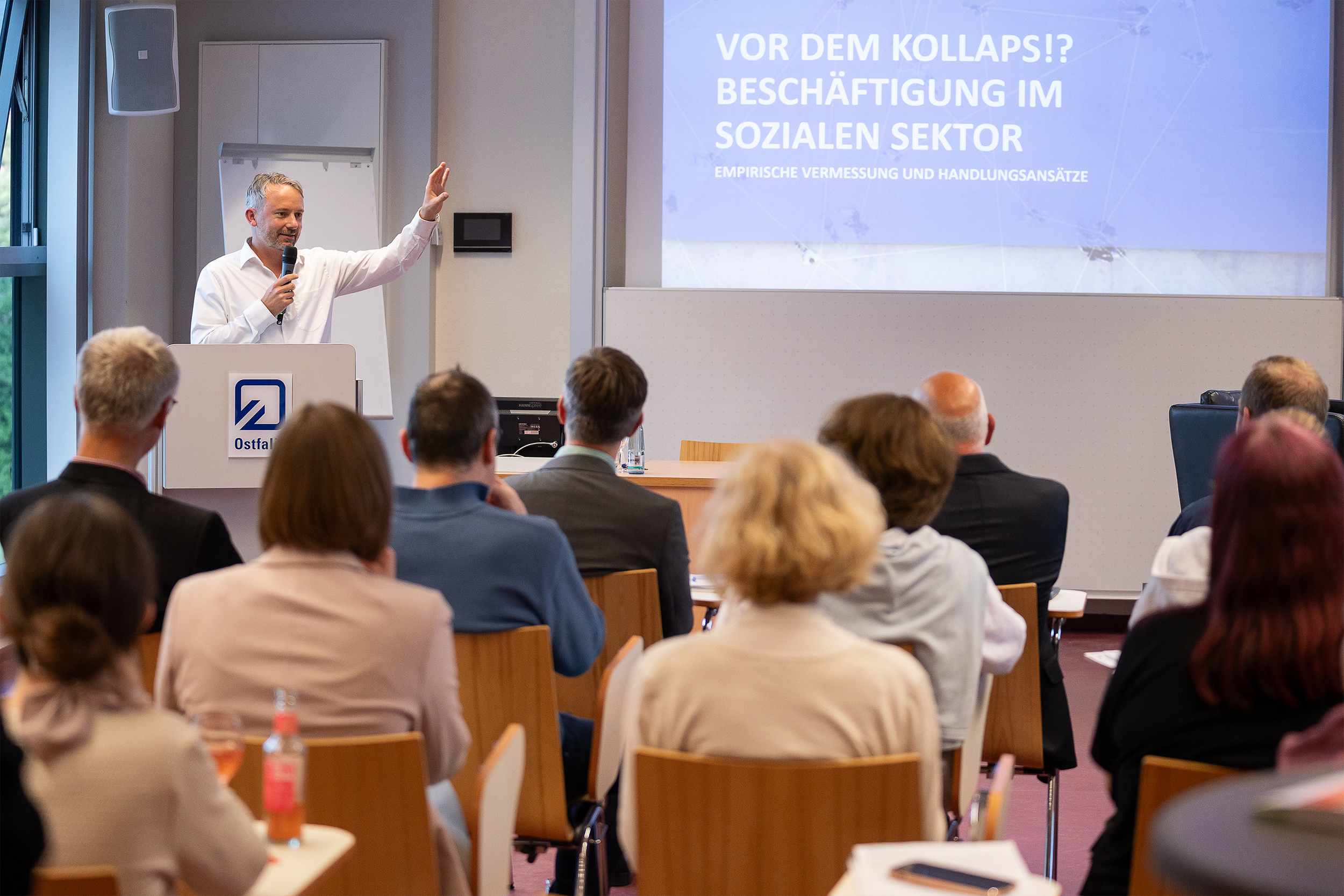Dr. Christian Hohendanner bei seinem Impulsvortrag